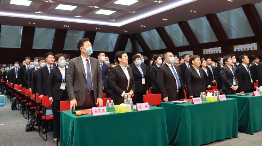 牧原集团举行第十四届拜师大典