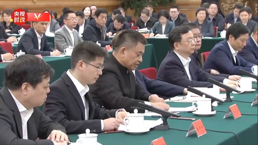 总书记：你们养猪也养得好！秦英林、刘永好两位大咖出席国家民营企业座谈会并畅言观后感